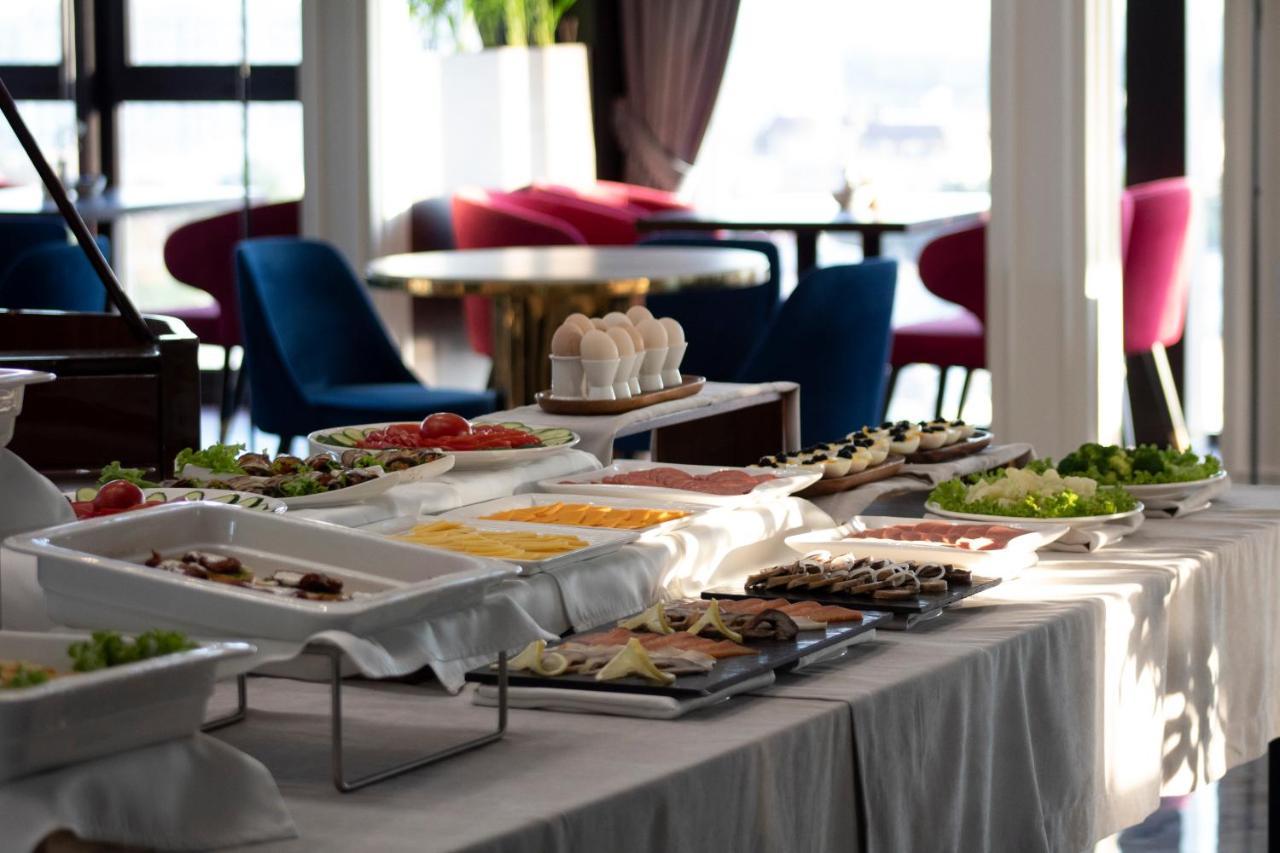 Orient Hotel Biškek Exteriér fotografie