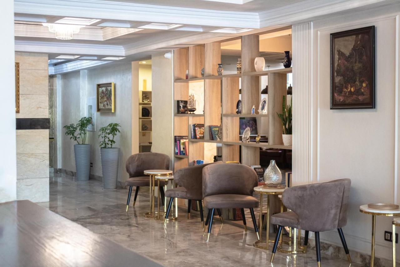 Orient Hotel Biškek Exteriér fotografie